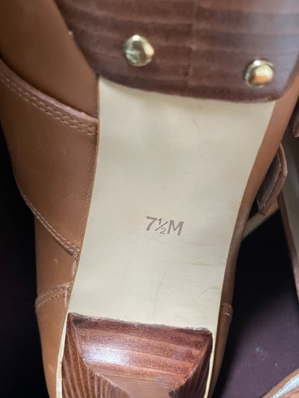 Michael Kors "Becca" pumps in camel or tan. Size 7.5 - Picture 6 of 9